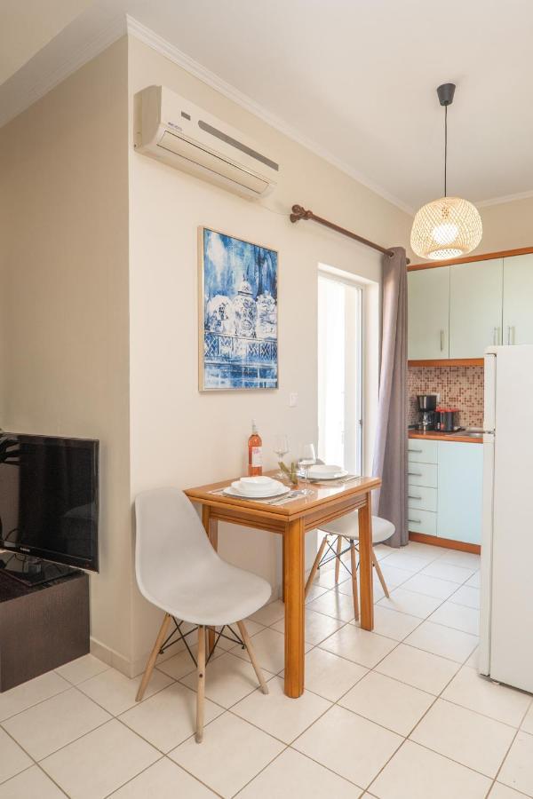 Ammoutsiani Cozy Apartment 1 By 8Essentially Chrissi Akti Chania Exterior foto